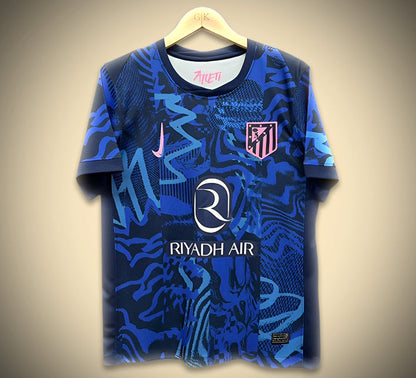Maillot bleu troisième de l'Atlético de Madrid 24/25
