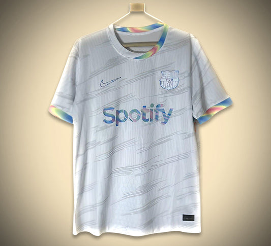 Maillot de football Nike blanc Barcelone 25/26 avec sponsoring Spotify et touches arc-en-ciel