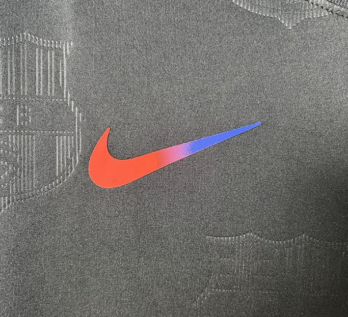 Maillot concept noir du FC Barcelone édition 2526