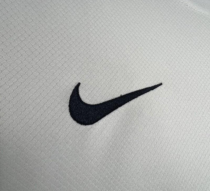 Maillot Paris Saint-Germain Extérieur Édition Blanc 2024-2025 vue de profil