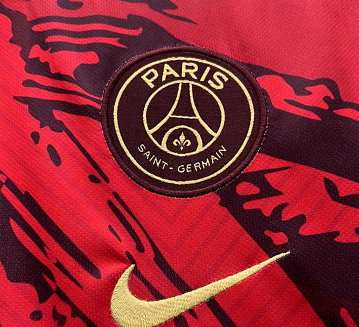Maillot rouge concept Paris Saint Germain saison 2024 2025