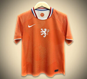 Maillot_PaysBas_Domicile_2025.jpg Maillot Pays-Bas Domicile 2025 vue de face