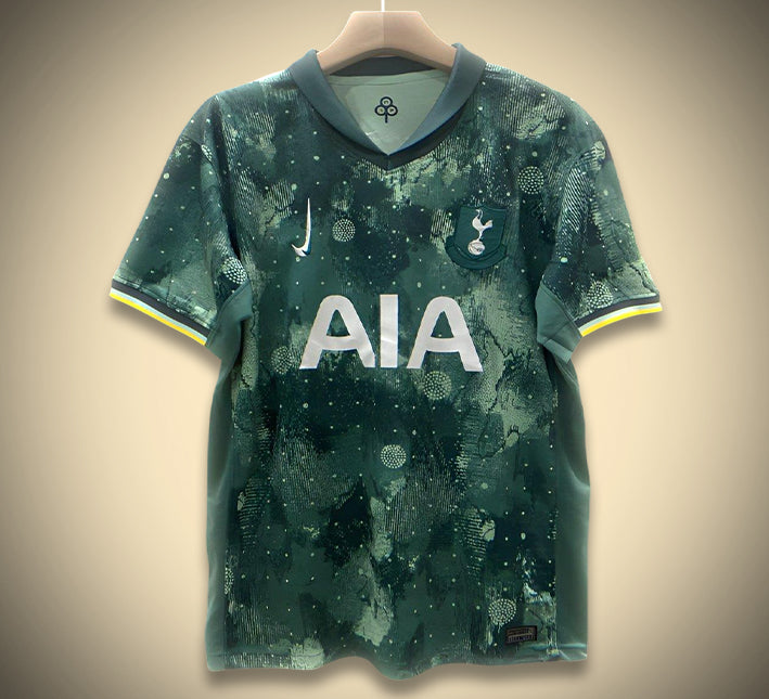 Maillottottenham243e-1.jpg Maillot Tottenham Domicile Édition Vert 2024-2025 vue de face