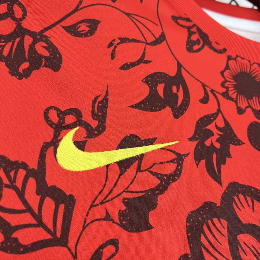 t-shirt Portugal Concept fleurs design unique 2025