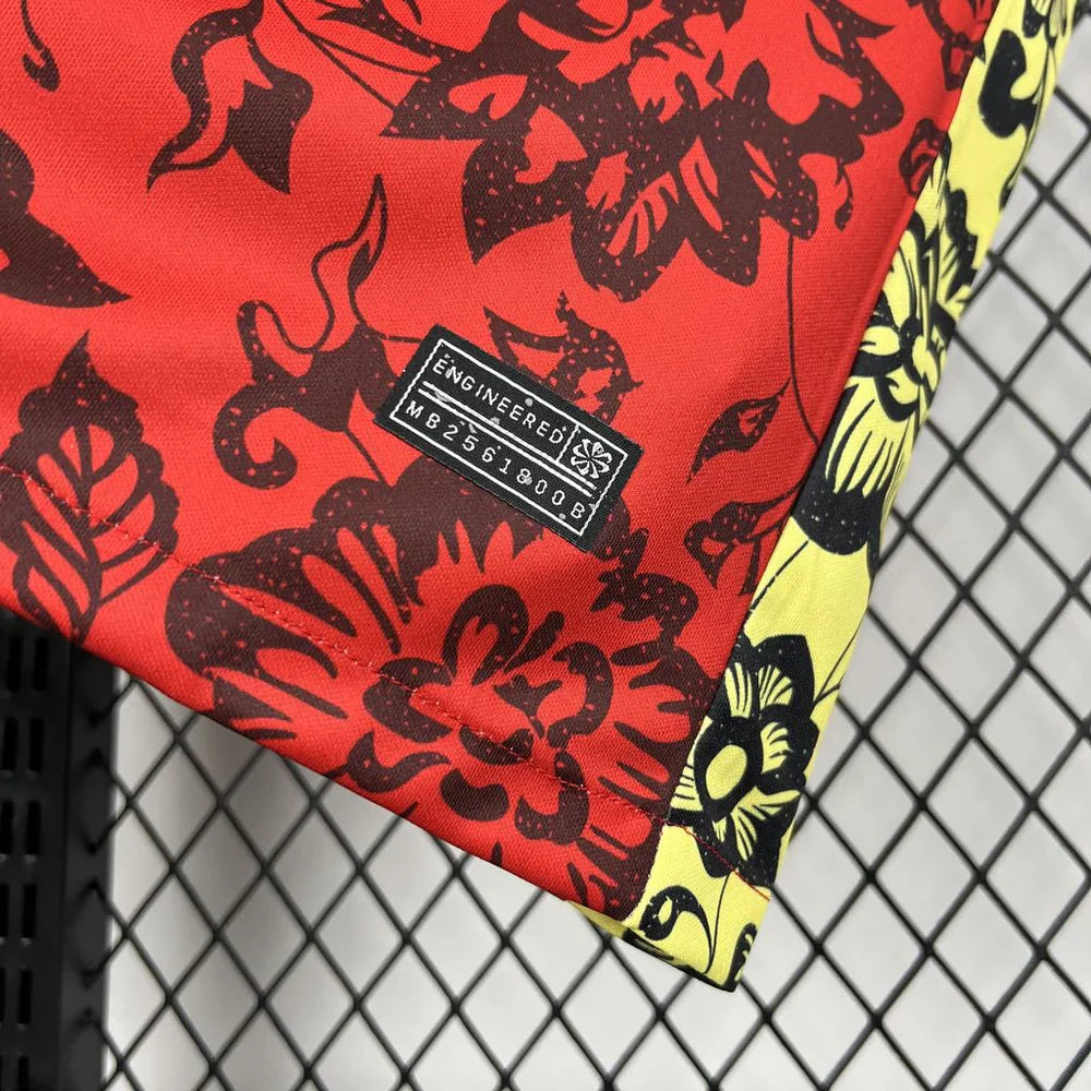 maillot coloré Portugal tendance fleurs 2025