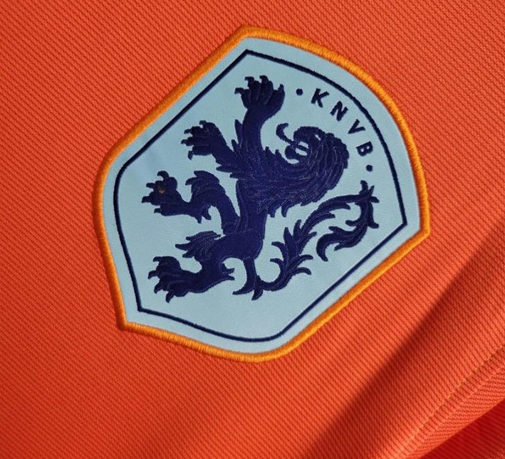 mailllotpaysbasexterieurlogo.jpg Maillot Pays-Bas Domicile 2024-2025 vue de profil