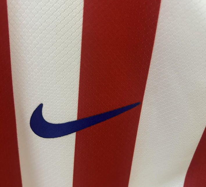 tenue officielle Atlético Madrid saison 2526