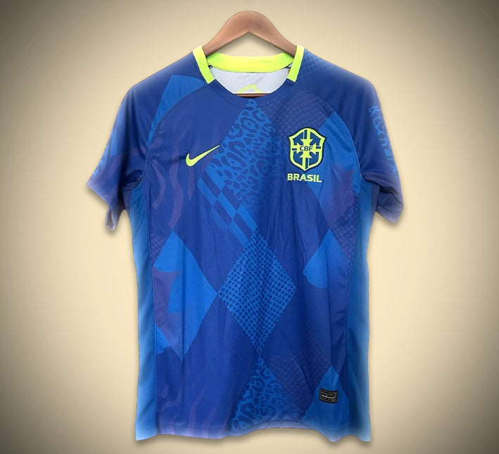 maillot-de-football-bresil-jaune-version-exterieur-coupe-moderne-et-respirante Maillot de football Brésil jaune version extérieur coupe moderne et respirante