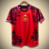 maillotespagnefleurs-1.jpg Maillot Concept Espagne Édition Rouge 2024 vue de face
