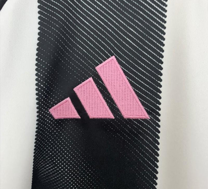 Tenue officielle Juventus à domicile jersey football manches courtes
