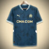 maillotmarseilleexterieur-1.jpg Maillot Olympique Marseille Extérieur 2024-2025 vue de face