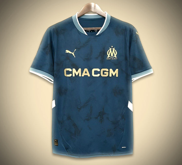 maillotmarseilleexterieur-1.jpg Maillot Olympique Marseille Extérieur 2024-2025 vue de face