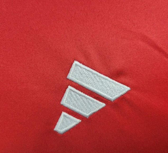 maillot domicile Manchester United saison 2024 2025