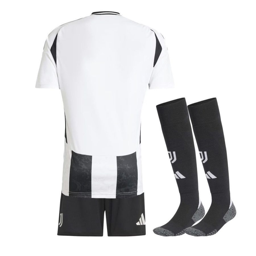 Ensemble enfant Juventus domicile saison 2024 2025 maillot et short noir et blanc