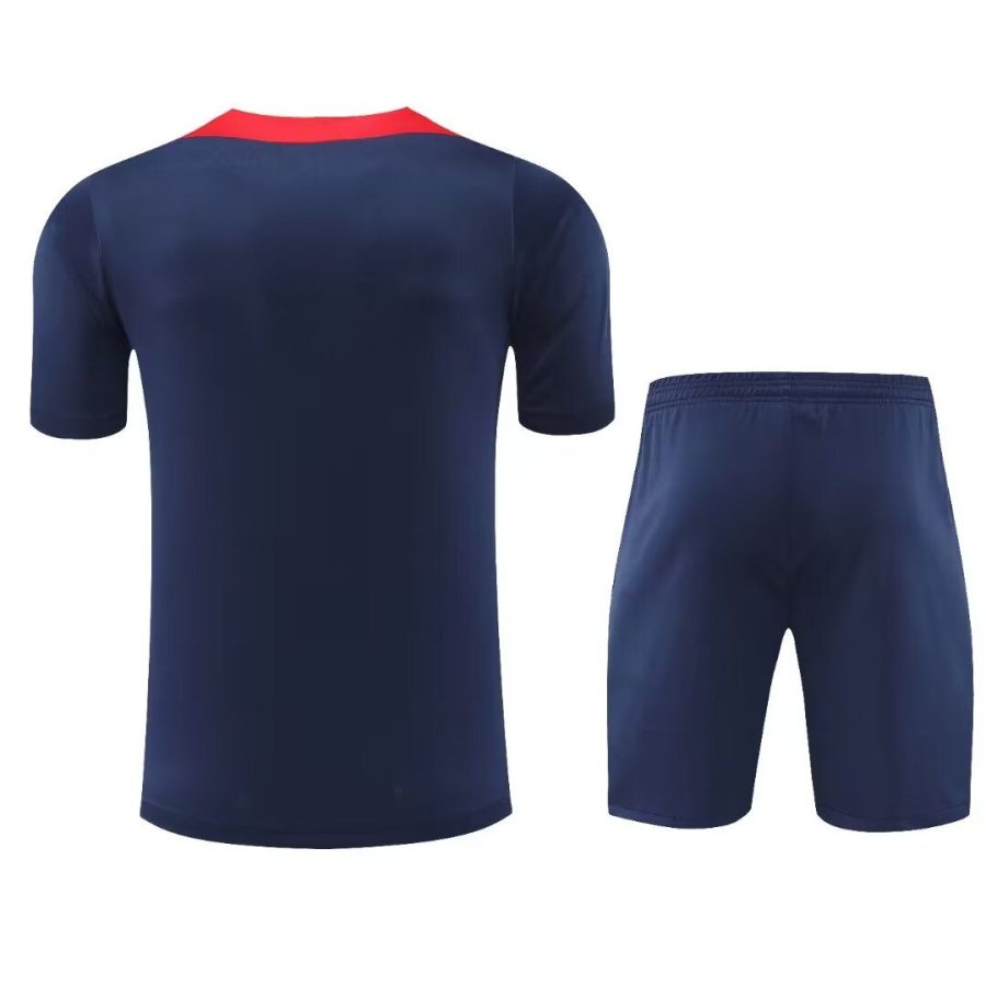 ensemble maillot et short Atletico Madrid saison 2024 2025 tenue domicile rouge et blanc