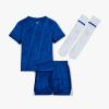 ensemble-maillot-et-short-enfant-chelsea-fc-domicile-saison-2025-2026 Ensemble maillot et short enfant Chelsea FC domicile saison 2025 2026
