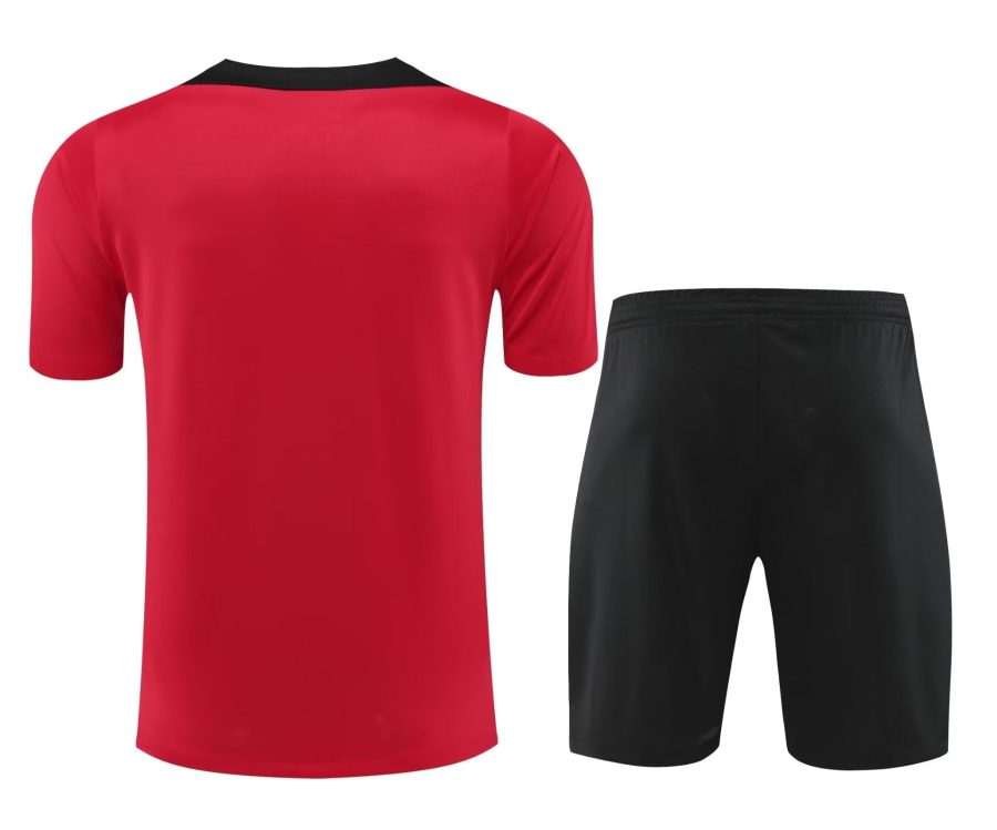 ensemble-maillot-et-short-liverpool-saison-2024-2025-tenue-de-football-rouge Ensemble maillot et short Liverpool saison 2024 2025 tenue de football rouge