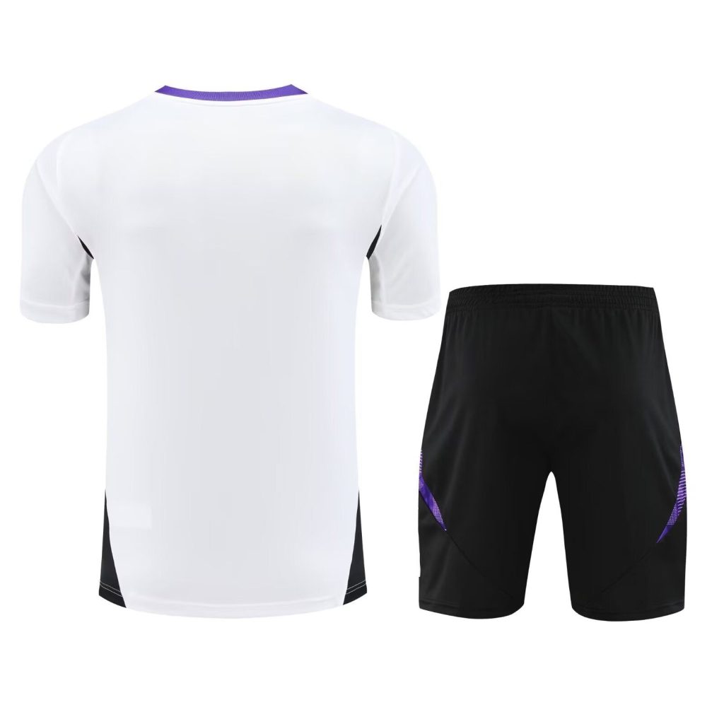 ensemble-maillot-et-short-real-madrid-saison-deux-mille-vingt-quatre-deux-mille-vingt-cinq Ensemble maillot et short Real Madrid saison deux mille vingt quatre deux mille vingt cinq