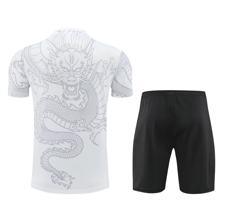 ensemble-maillot-et-short-real-madrid-saison-vingt-vingt-quatre-vingt-vingt-cinq Ensemble maillot et short Real Madrid saison vingt vingt quatre vingt vingt cinq