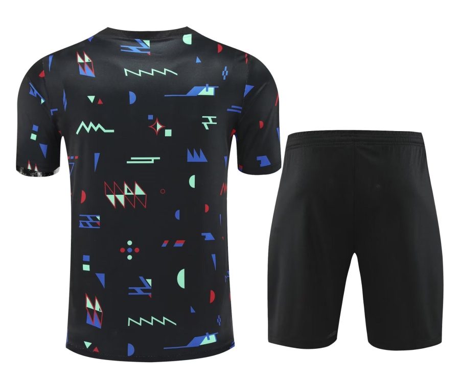 Ensemble Portugal 2024 2025 maillot et short de football domicile rouge et vert