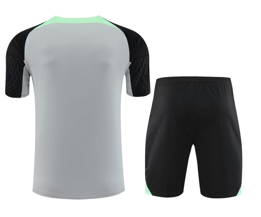 ensemble-training-liverpool-blanc-saison-2023-2024-tenue-d-entrainement-officielle Ensemble training Liverpool blanc saison 2023 2024 tenue d entraînement officielle