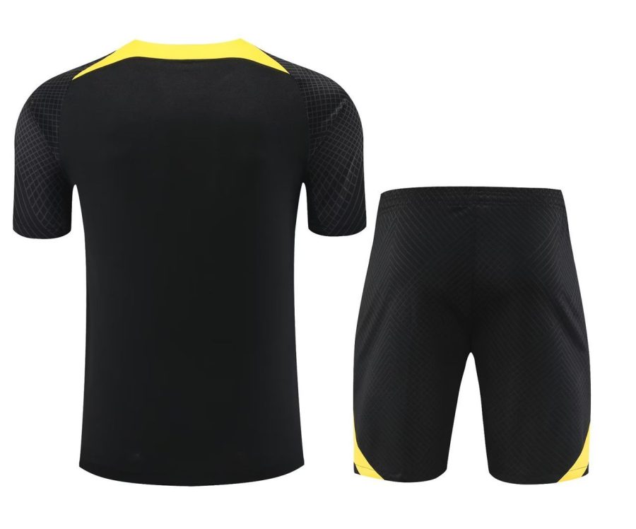 Ensemble training Paris Saint Germain noir et jaune saison 2023 2024