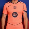 Jersey alternatif FC Barcelona 2025 2026 couleurs third avec logo du club