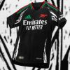 jersey Arsenal extérieur adidas rouge et noir pour supporter des Gunners