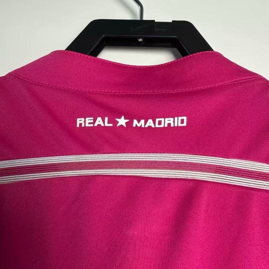 jersey-de-football-real-madrid-version-exterieure-2014-2015-adidas Jersey de football Real Madrid version extérieure 2014 2015 adidas