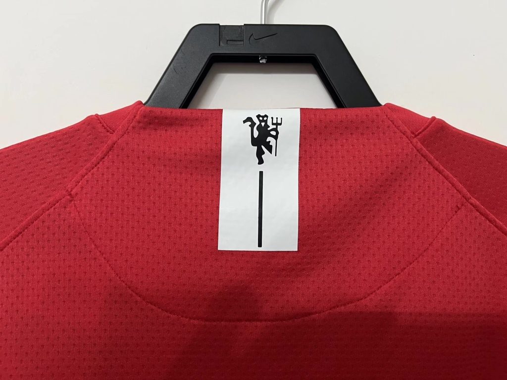 jersey-football-manchester-united-rouge-manches-longues-tenue-domicile-vintage Jersey football Manchester United rouge manches longues tenue domicile vintage