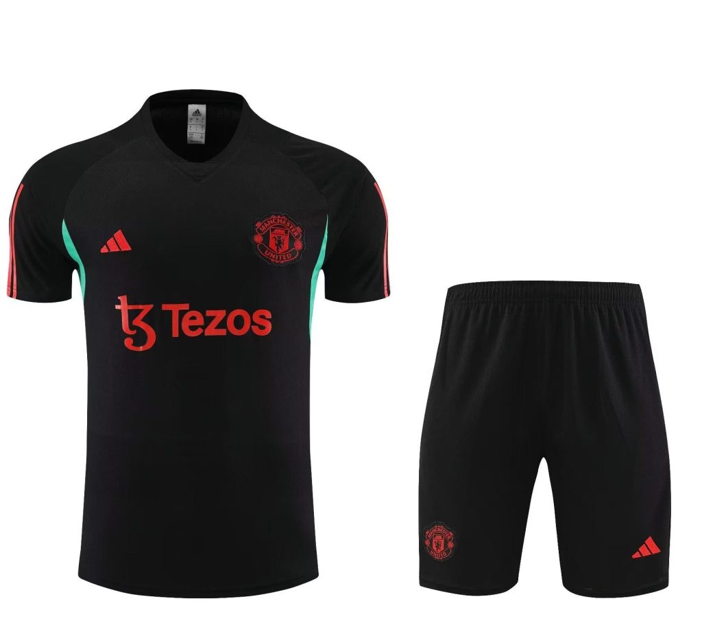 KIT TRAINING MANCHESTER UNITED NOIR 20232024