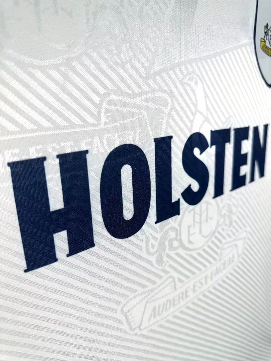 maillot blanc Tottenham domicile style rétro saison quatre vingt treize quatre vingt quatorze