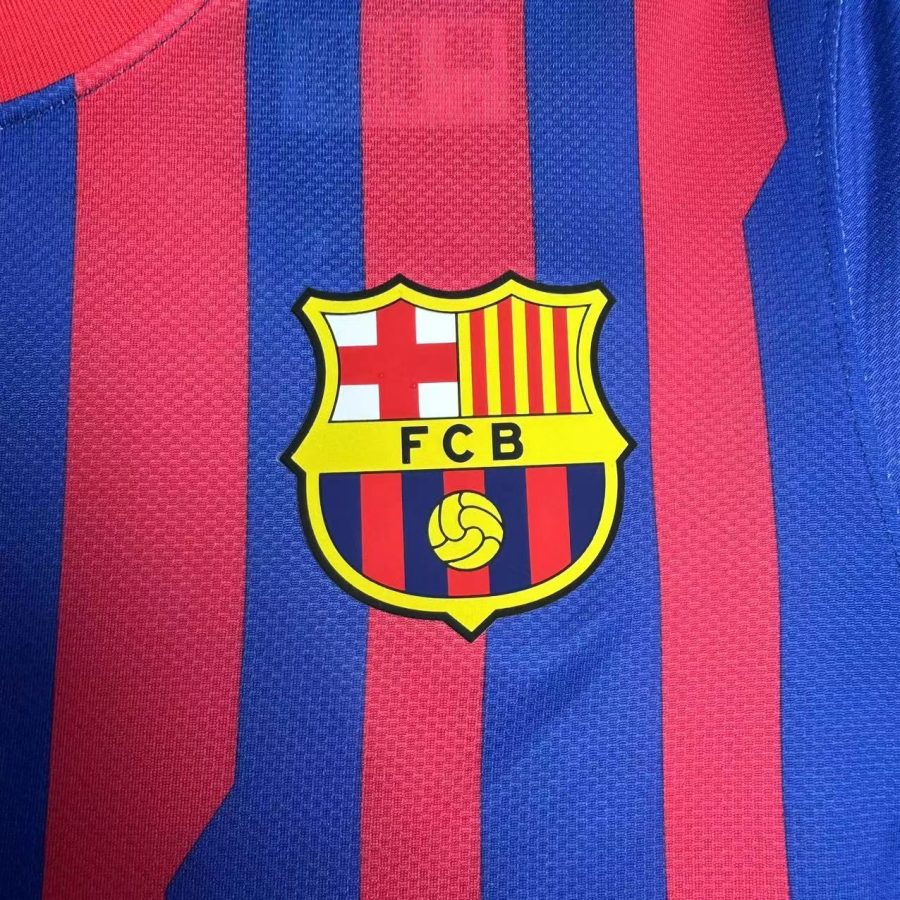 maillot-de-football-fc-barcelone-domicile-2011-2012 maillot de football FC Barcelone domicile 2011 2012