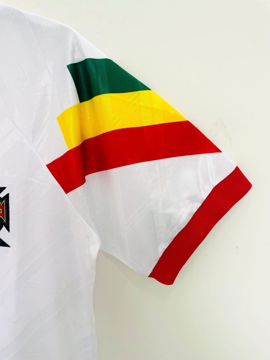 Maillot de football Portugal rouge et vert style rétro années 90