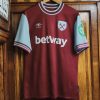 maillot de football West Ham United couleur bordeaux domicile