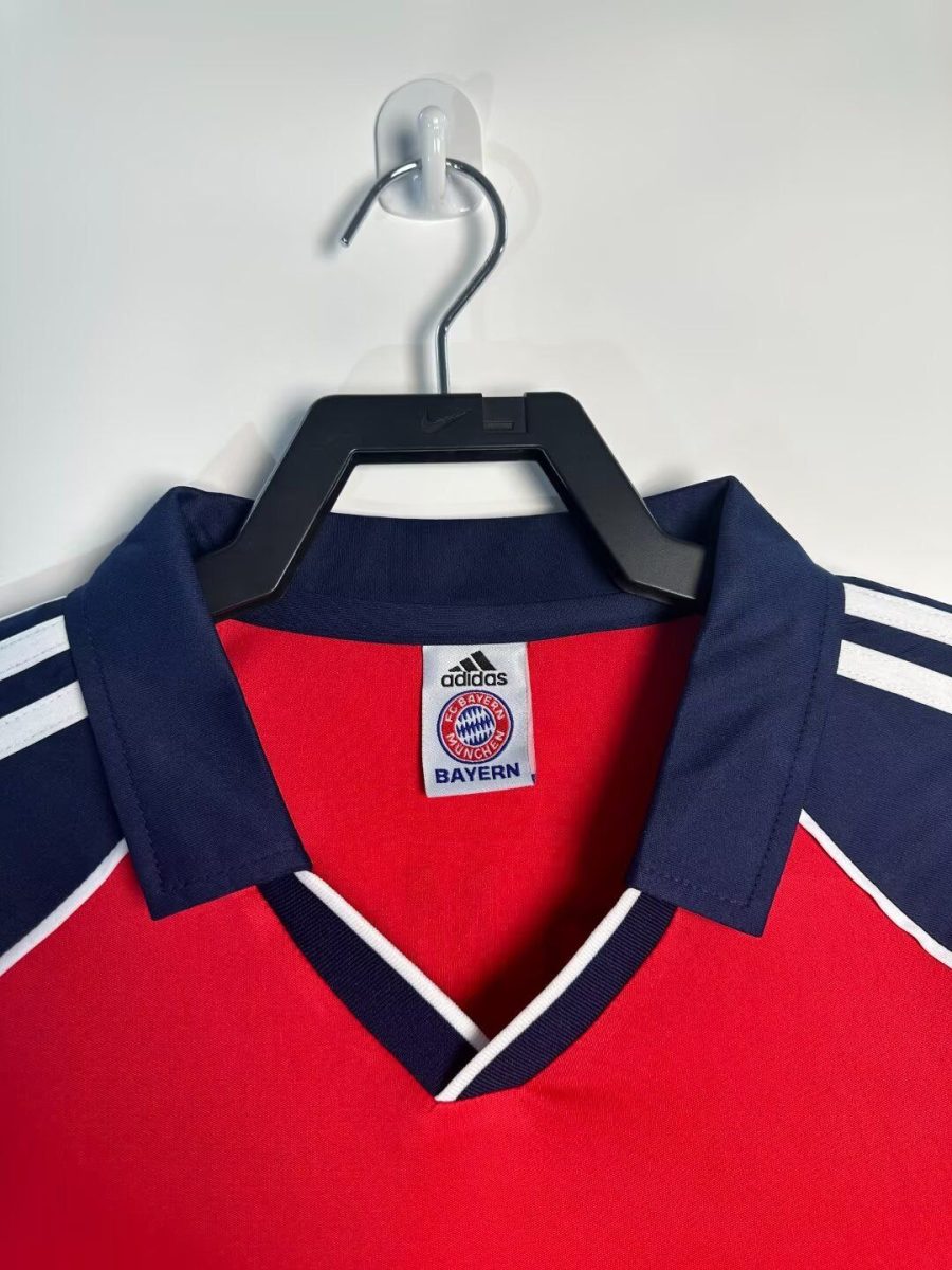 maillot domicile Bayern Munich saison 2000 2001 rouge et blanc