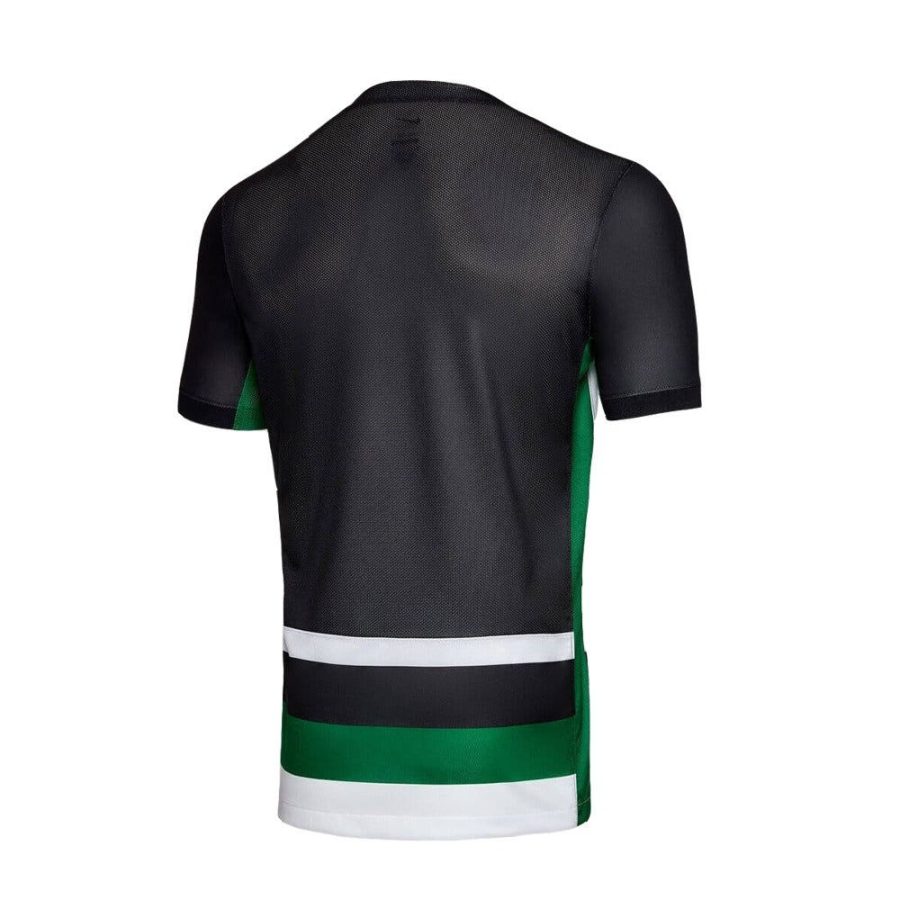 maillot domicile du Sporting CP saison deux mille vingt quatre deux mille vingt cinq vert et blanc