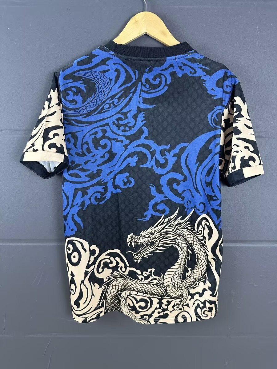 Maillot domicile FC Porto saison deux mille vingt cinq deux mille vingt six bleu et blanc