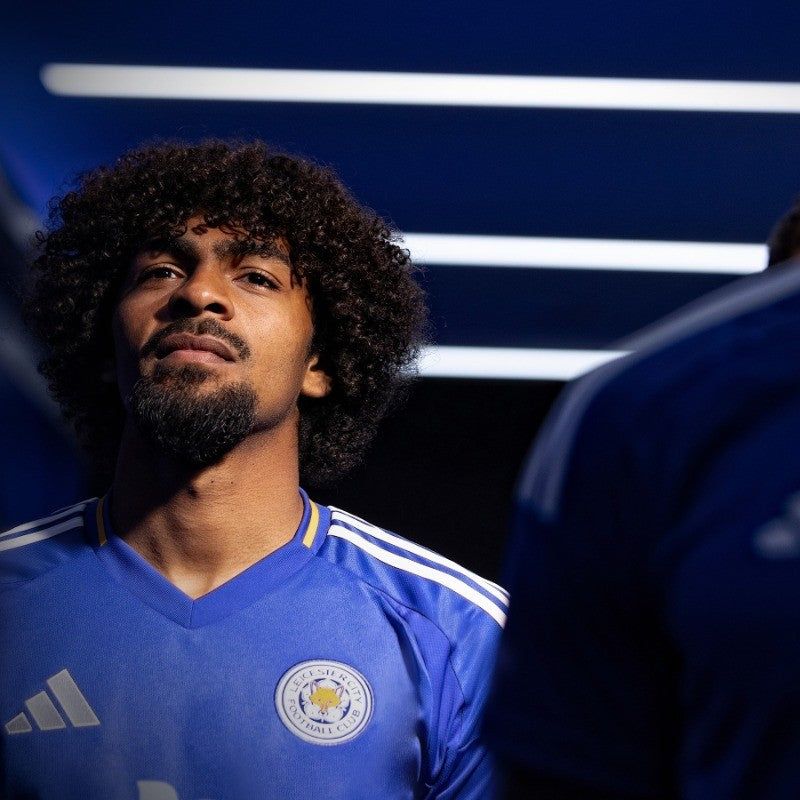 maillot-domicile-leicester-city-saison-deux-mille-vingt-quatre-deux-mille-vingt-cinq-bleu-officiel-premier-league maillot domicile Leicester City saison deux mille vingt quatre deux mille vingt cinq bleu officiel Premier League