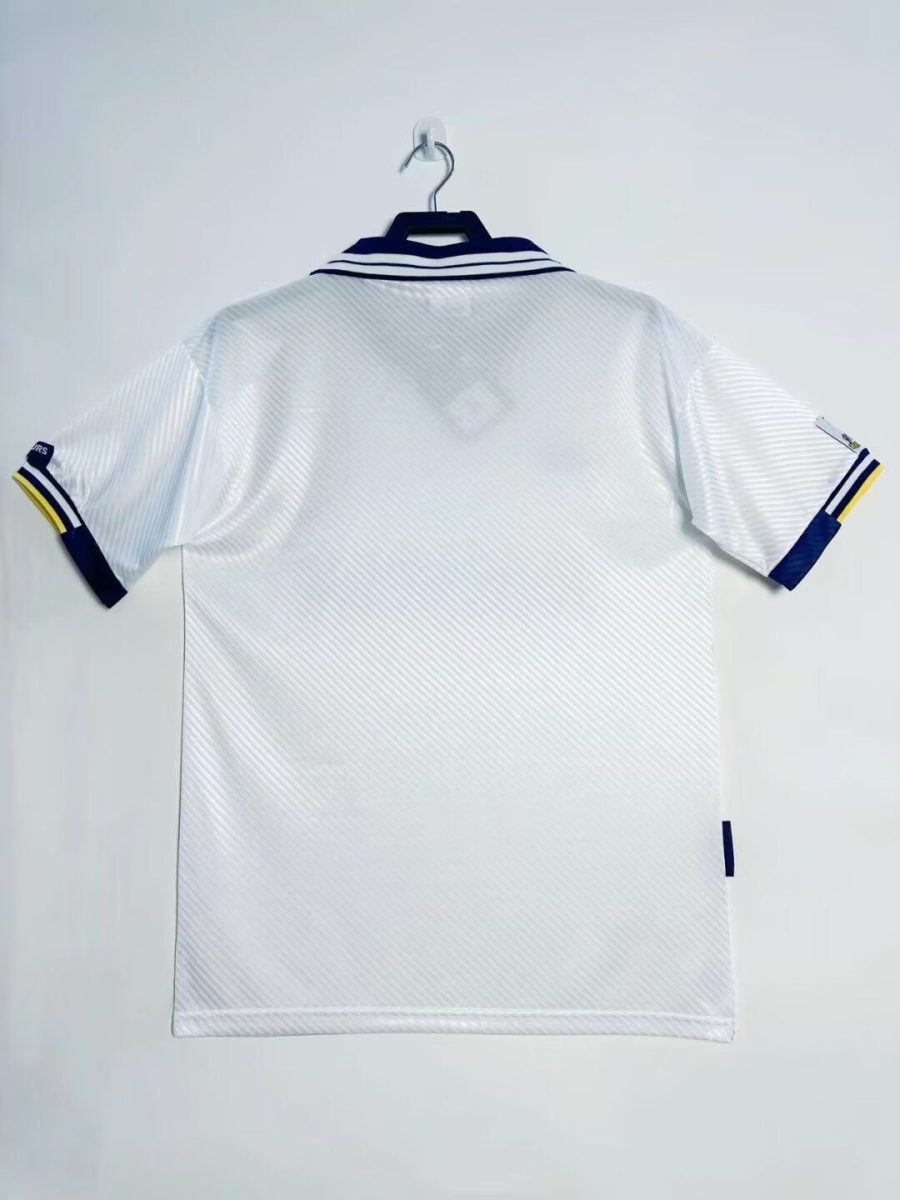 maillot domicile Tottenham saison mille neuf cent quatre vingt treize mille neuf cent quatre vingt quatorze