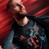 maillot extérieur Bayern Munich saison deux mille vingt quatre deux mille vingt cinq Adidas