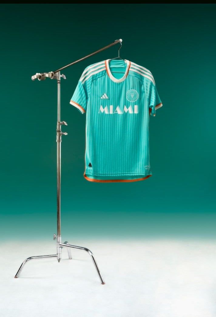 maillot-football-inter-miami-version-third-saison-2024 Maillot football Inter Miami version third saison 2024