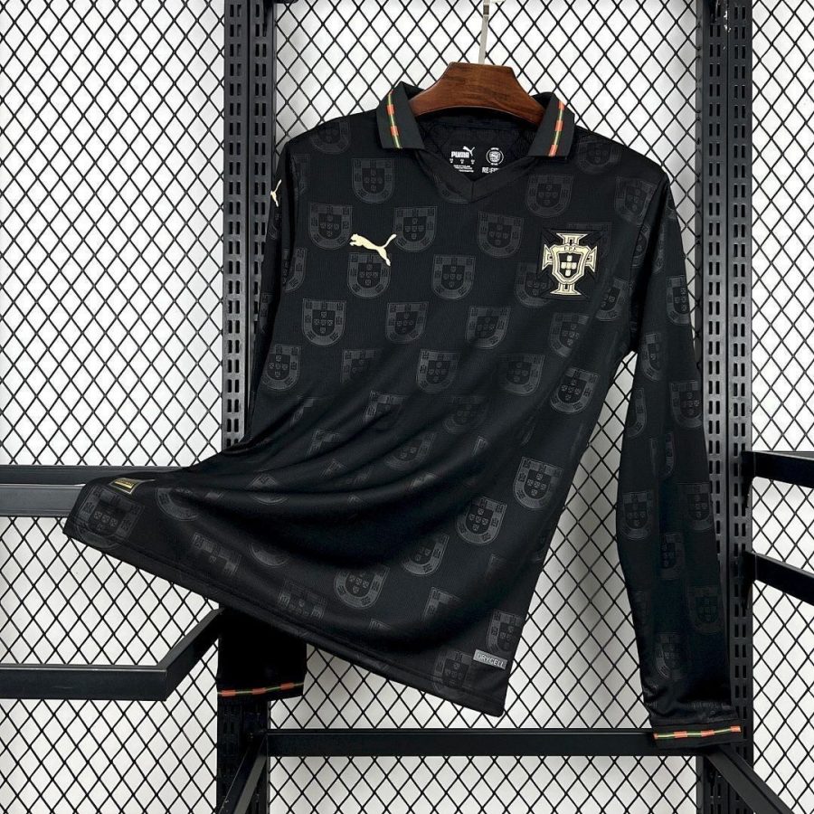 maillot-portugal-edition-speciale-eusebio-manches-longues-20252026 MAILLOT PORTUGAL ÉDITION SPÉCIALE EUSÉBIO MANCHES LONGUES 20252026