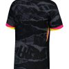 maillot-third-chelsea-fc-saison-deux-mille-vingt-quatre-deux-mille-vingt-cinq-tenue-exterieure-officielle maillot third Chelsea FC saison deux mille vingt quatre deux mille vingt cinq tenue extérieure officielle