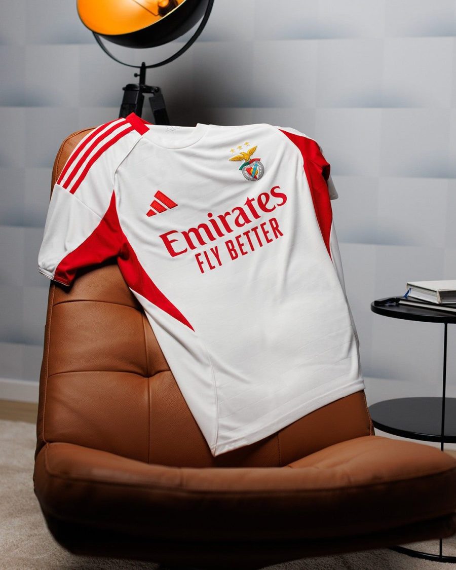 Maillot third SL Benfica saison 2025 2026 tenue extérieure officielle
