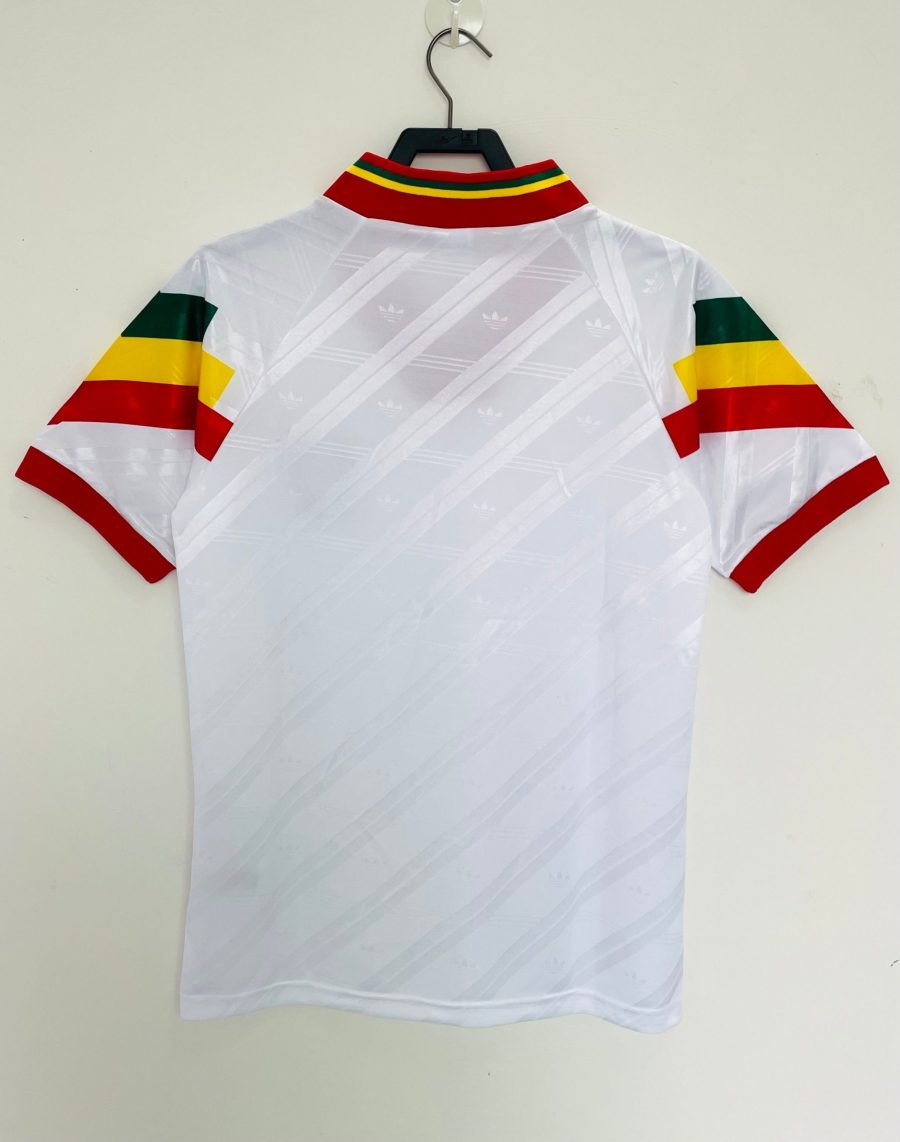 Maillot vintage sélection portugaise extérieur inspiration coupe du monde 1992
