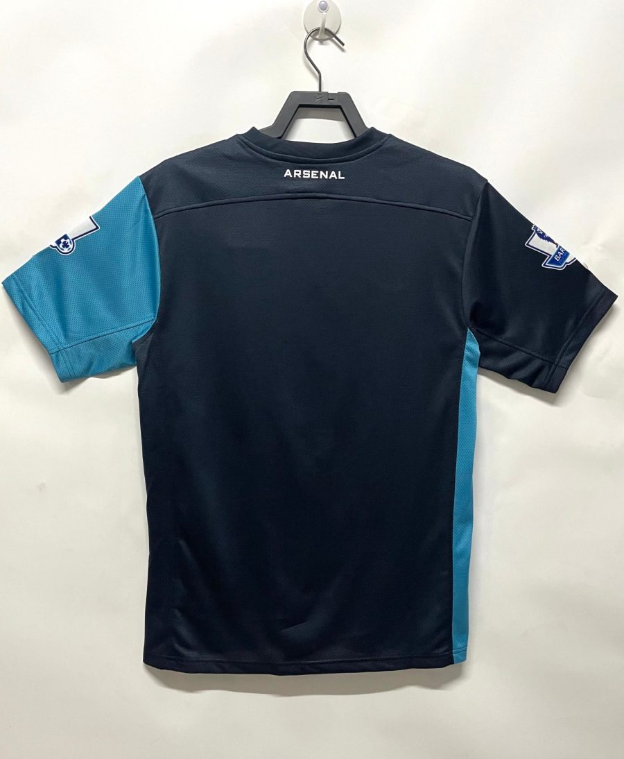 Tenue de football Arsenal à l extérieur édition deux mille onze deux mille douze