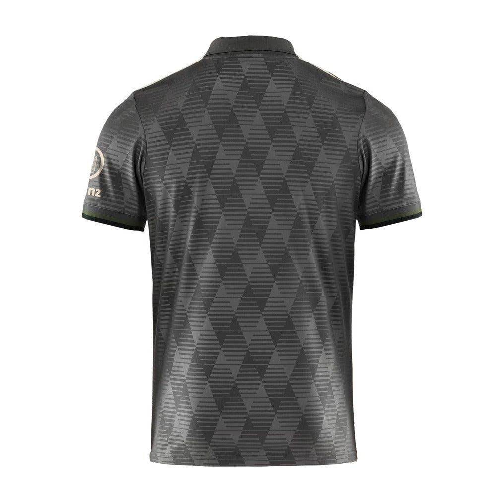 tenue de football Bayern Munich spéciale Oktoberfest maillot domicile saison deux mille vingt quatre deux mille vingt cinq