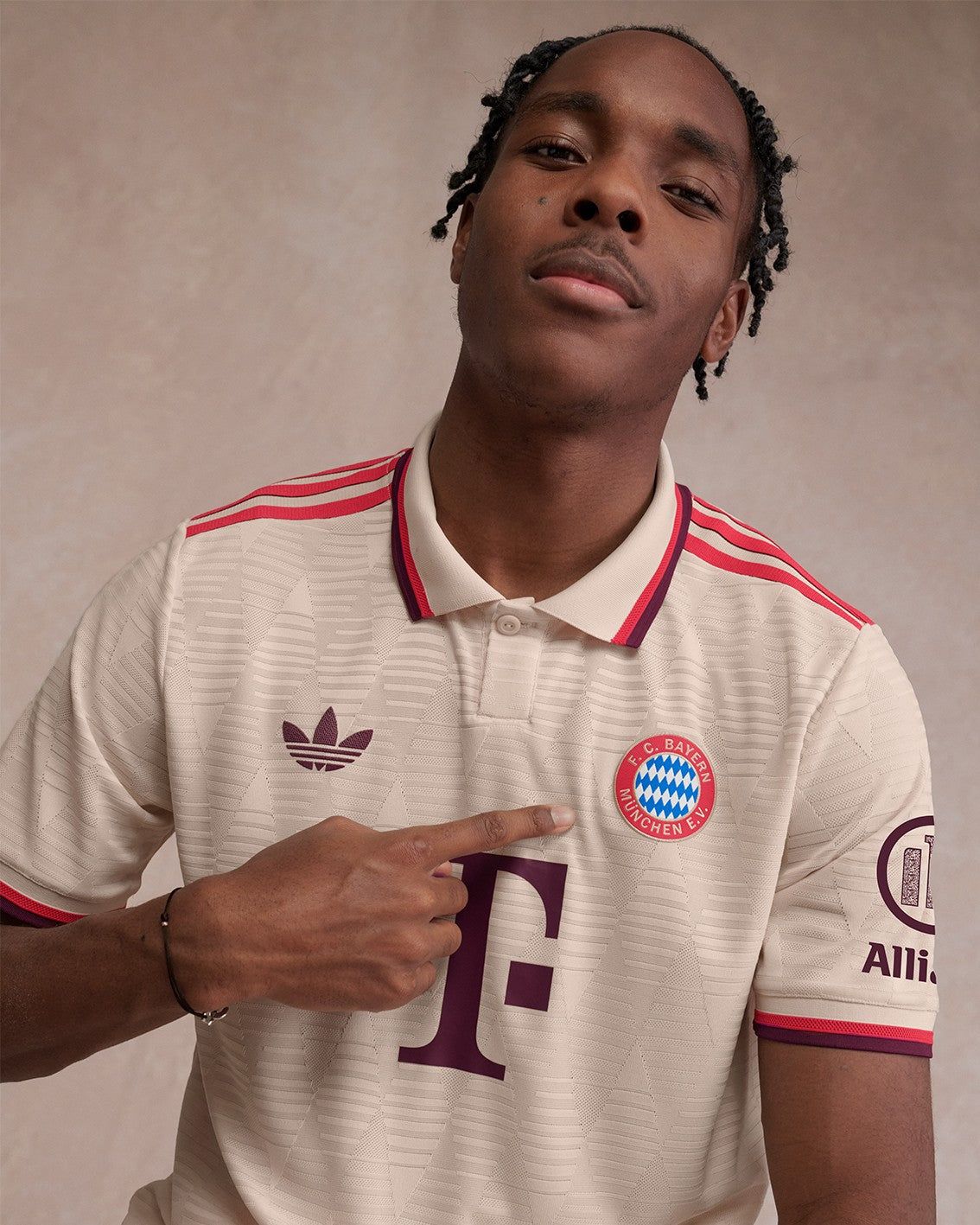 tenue extérieure Bayern Munich troisième kit 2024 2025