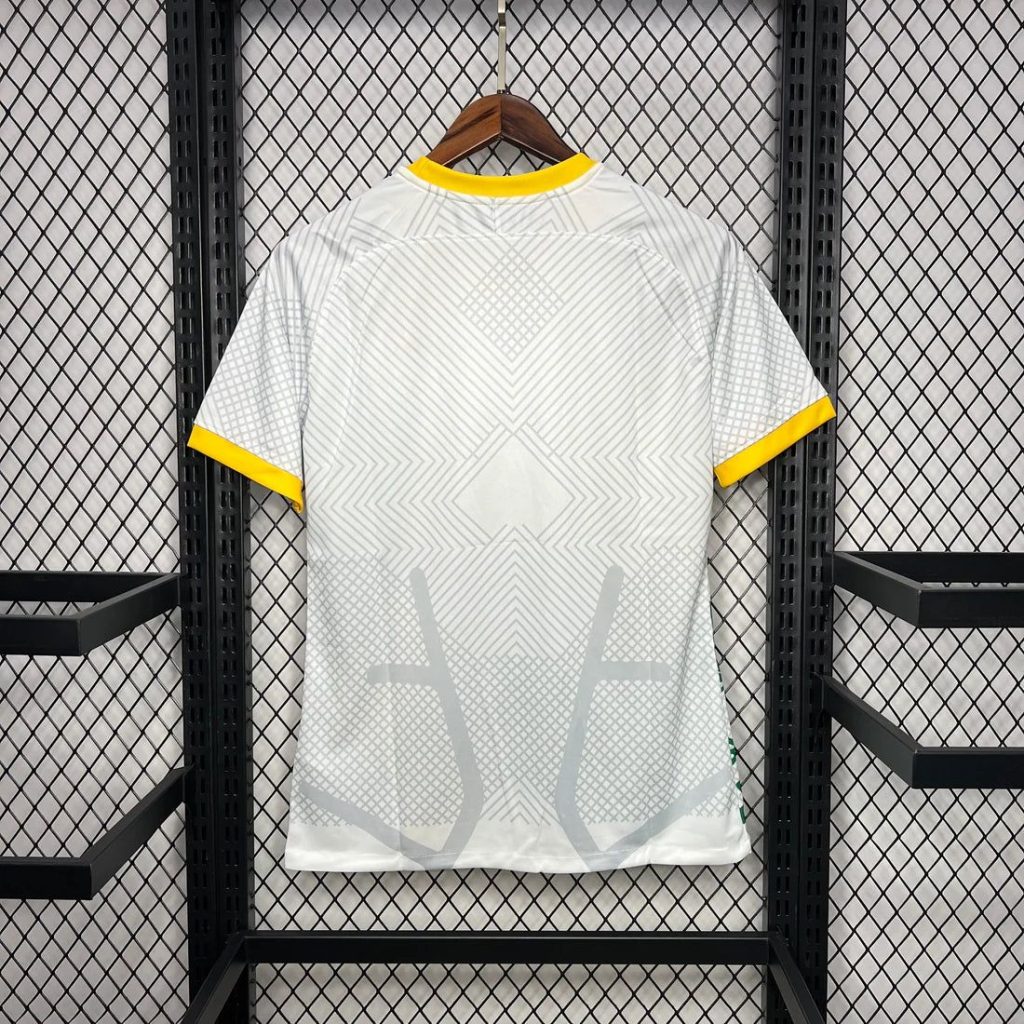 tenue football Inter Milan coloris jaune design serpent exclusif